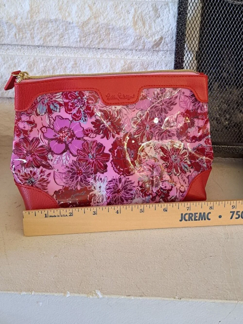 Lilly Pulitzer Printed Floral Makeup Bag Pouch Red Faux Leather Zipper Closure